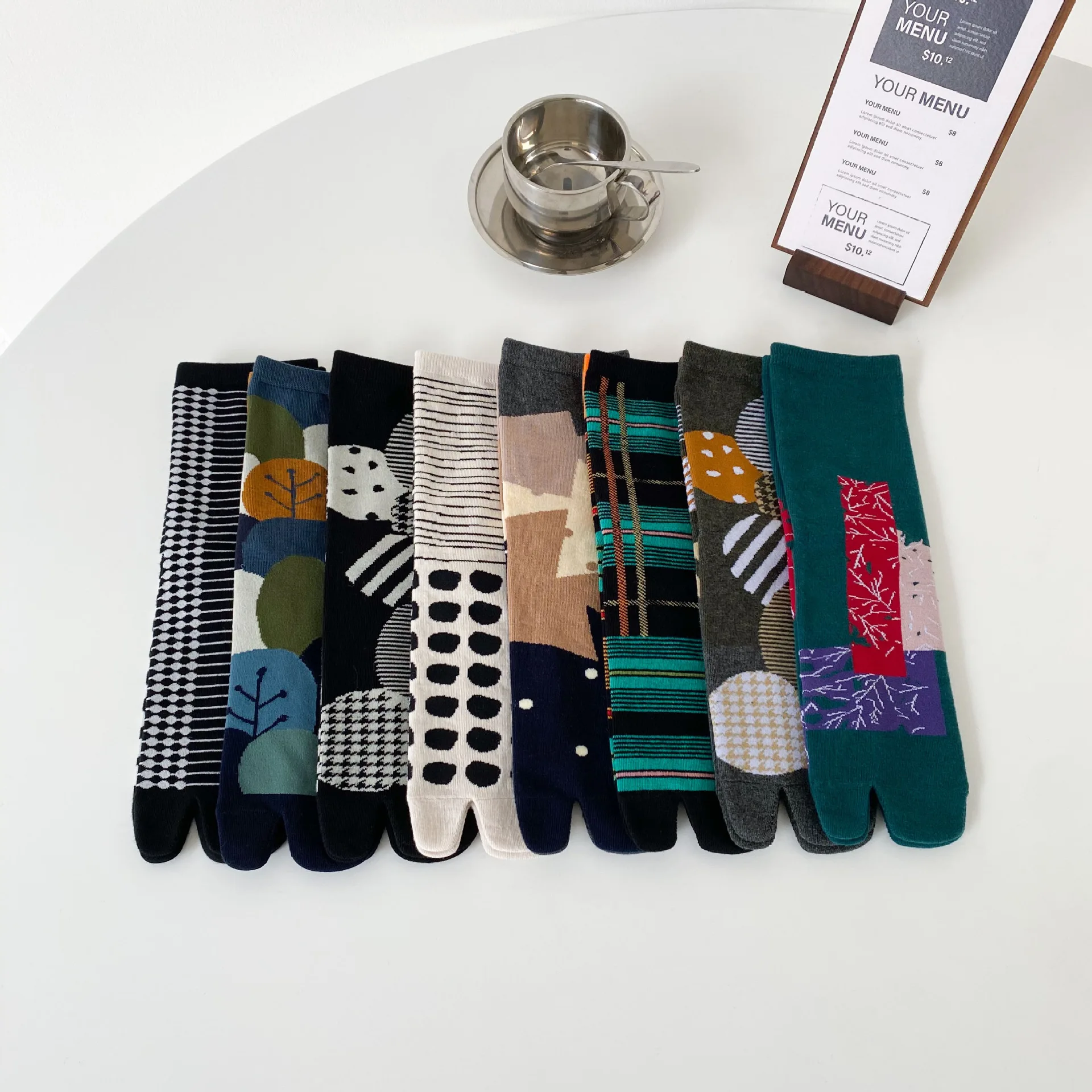 2023 Socks Female Polka Dot Striped Socks Split Toe Socks Designer Jacquard Combed Cotton Socks Women Tabi Socks Harajuku Socks