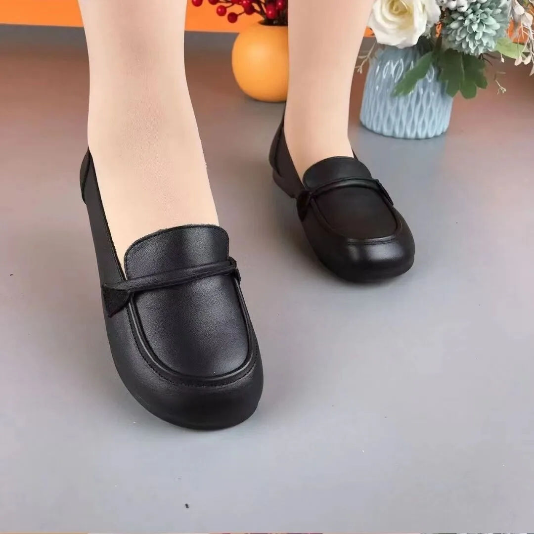 

Loafers Women Beige Low Heels Spring Shoes for Women Handmade Leather Women Flats Slip On Lazy Shoes Soft Retro