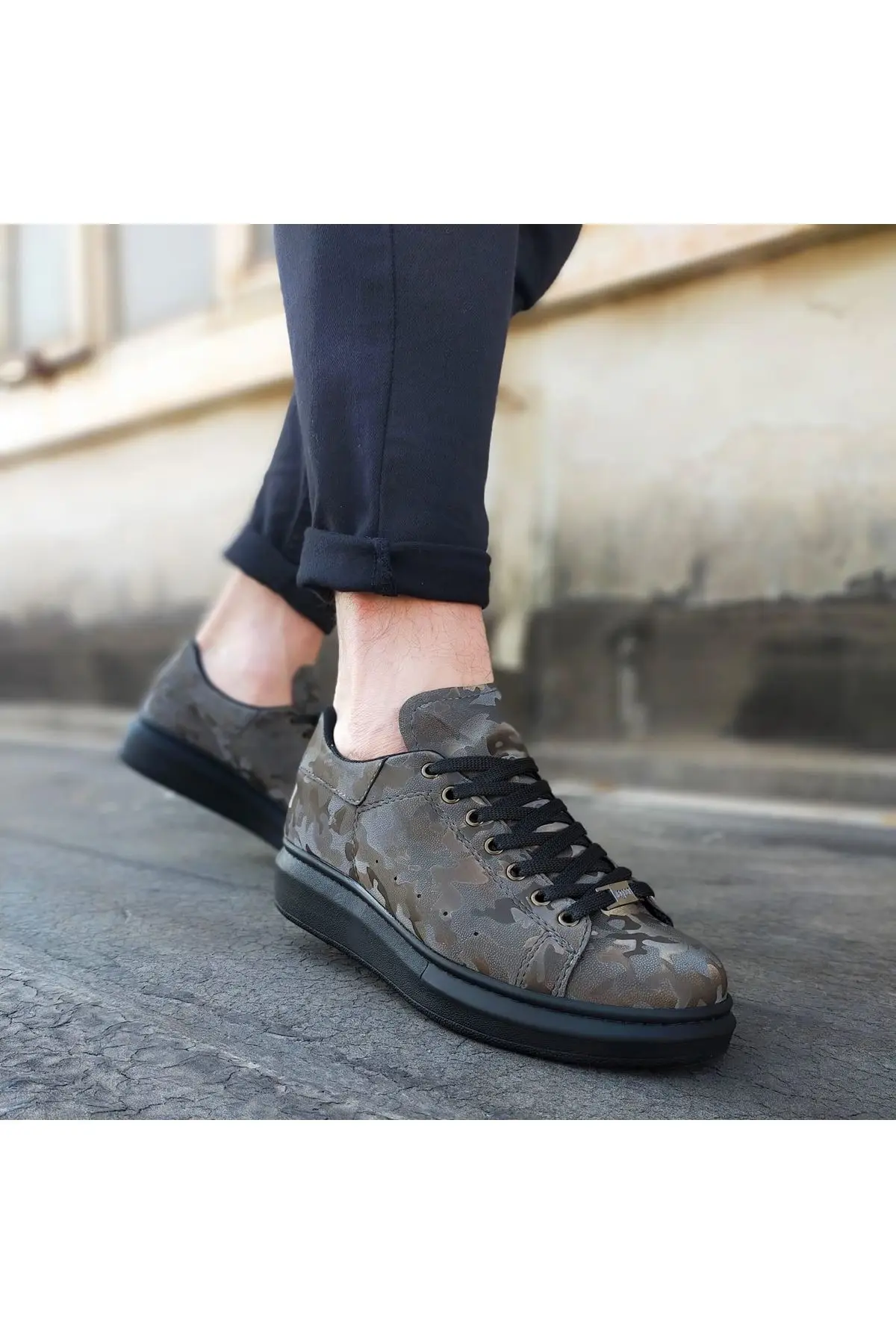 

Wagoon WG501 Мужская обувь с высокой подошвой серого и черного цвета с голограммой