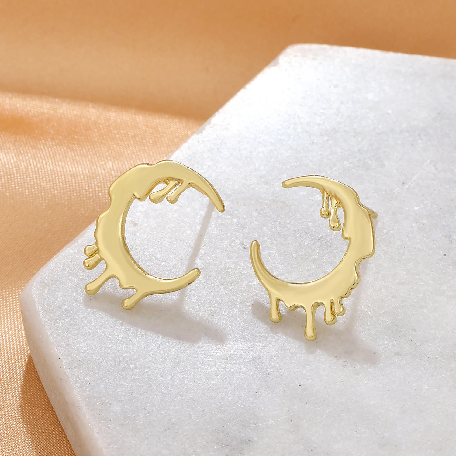 

Irregular Lava Moon Stud Earrings Gold Silver Plated Fashion Exaggeration Geometry Earrings Trend Ear Ring Jewelry Accessories