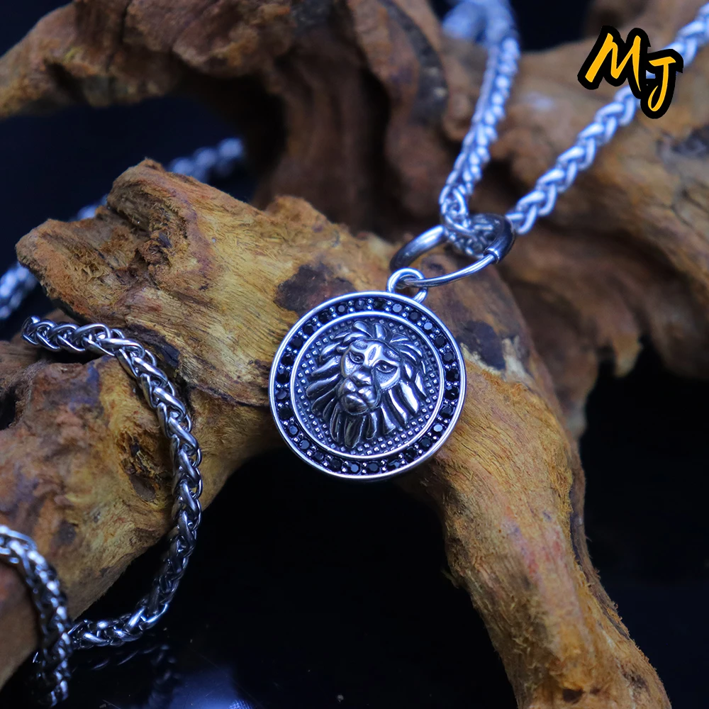 

Vintage Mens Celtic Knot Lion Pendant Necklace Stainless Steel Punk Trinity Knot Vikings Amulet Necklace Norse Jewelry Gift