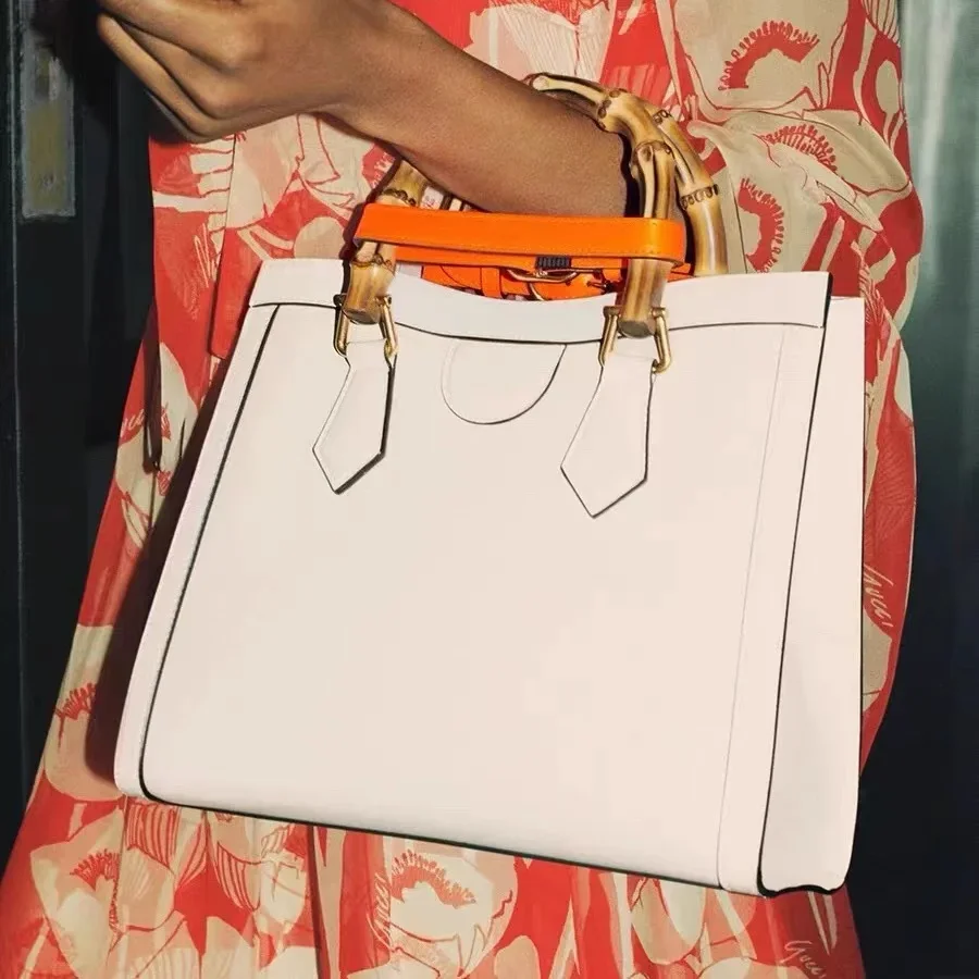 

2023 French Luxury Designer Diana Bamboo Women Leather Classic Fashion Shoulder Crossbody Bag Luxury Designer Handbag Tote Bag