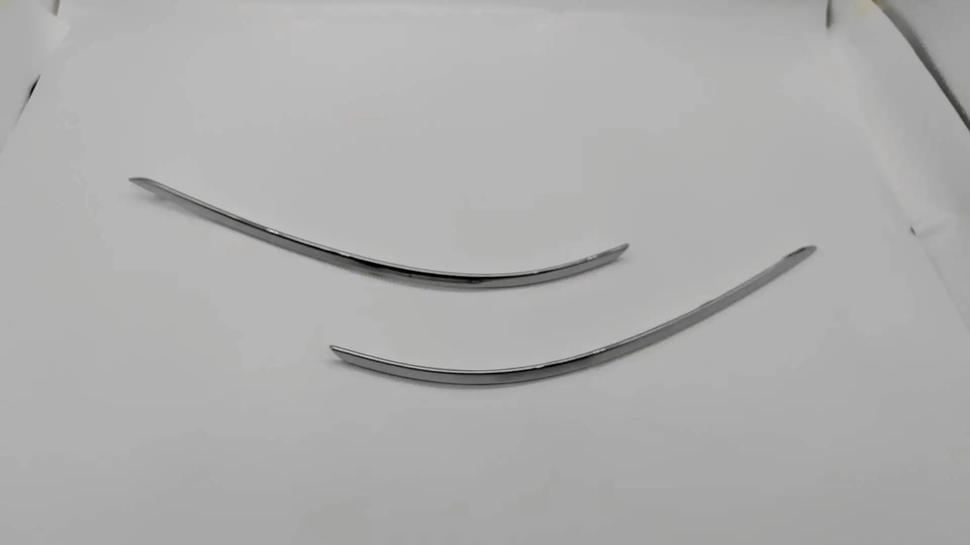 OEM A1698851721 A1698851821 для левой и правой хромированной декоративной отделки бампера Benz
