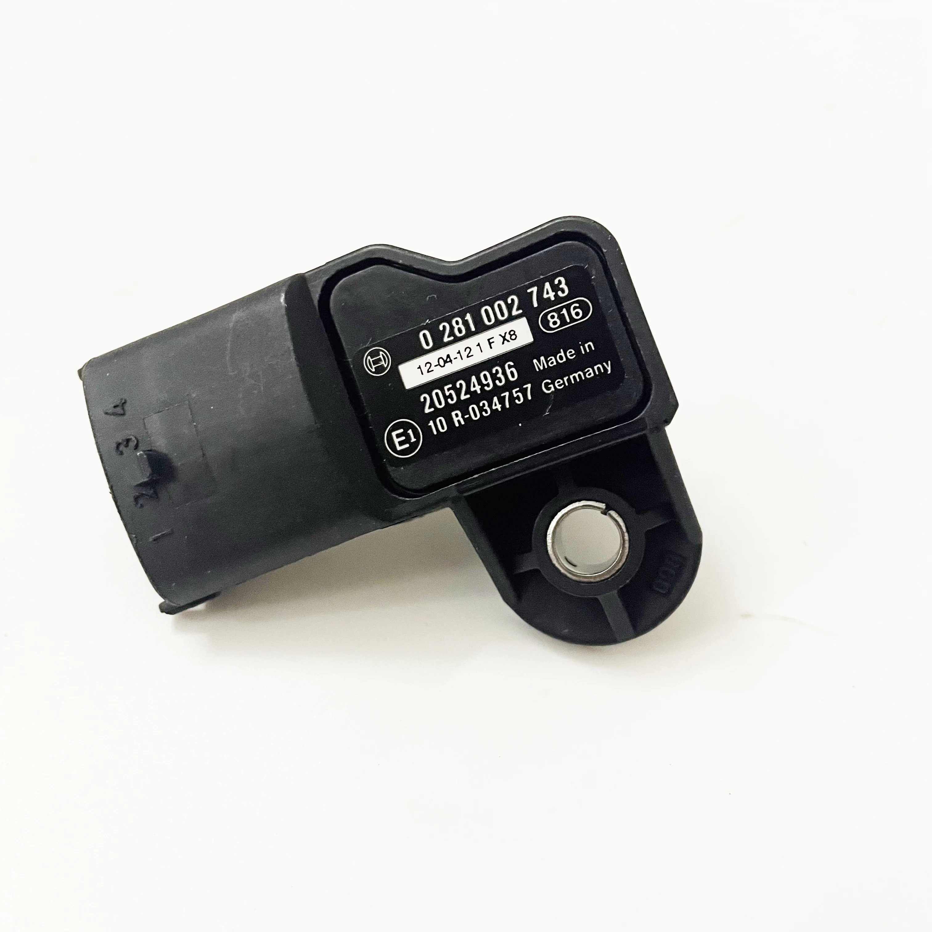 

Deutz BFM2012 air pressure sensor 04194078 bo-s-ch 0281002743 20524936