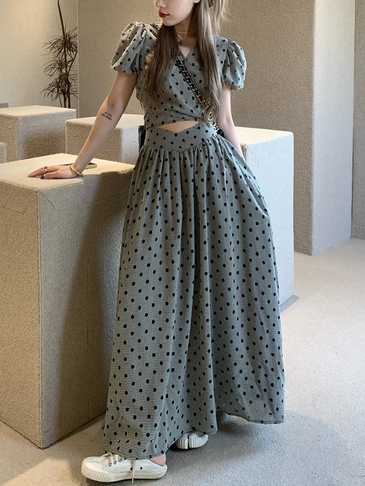 

Летний французский винтажный комплект из двух предметов, женский элегантный тонкий костюм в горошек, женский клетчатый пляжный костюм в корейском стиле, новинка 2023
