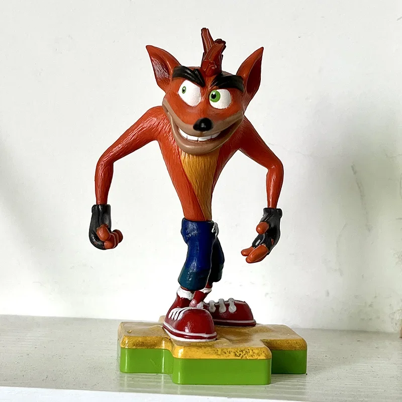 Фото TOTAKU Crash Bandicoot Фигурка God of War Kratos The Old Hunters Blood Hunter Dark Souls Sun Warrior Модель игрушки Кукла Подарок на день рождения №2