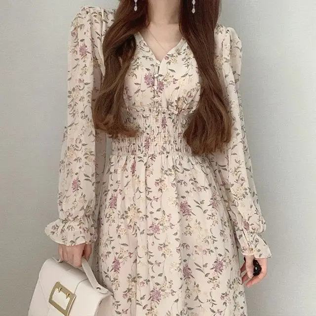 Шифоновое платье с V-образным вырезом цветочным принтом и высокой талией |