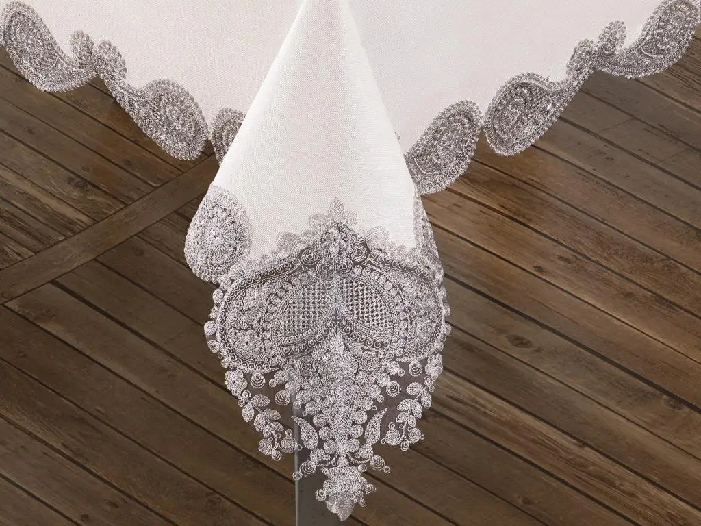 

Verna Table Cloth 26 Piece Cream Silver