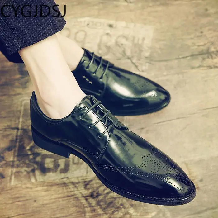 

Italiano Oxford Shoes for Men Casuales Office 2023 Dress Shoes for Men Business Suit Brogues Shoes for Men Wedding Dress Zapatos