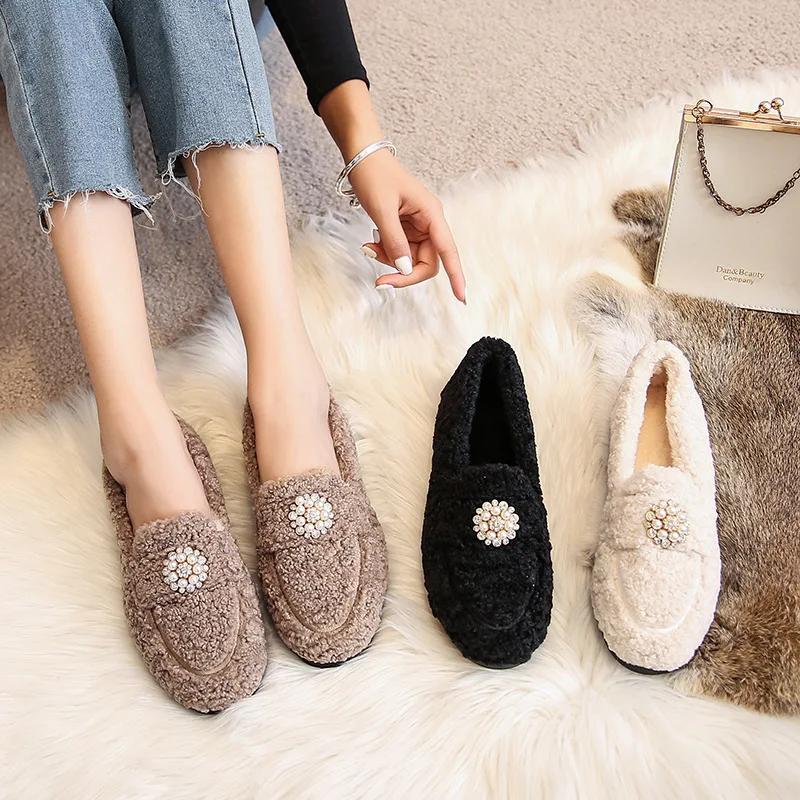 41 42 43 Plus Big Over Large Size Wool Shoes Women Wear Winter Lamb Wool Flat Soles with Thick Solesbean Shoes Cashmere