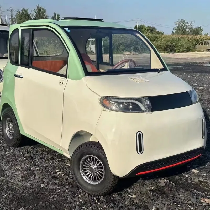 Фото Электрический четырехколесный автомобиль SXLL с полностью закрытой кабиной, для взрослых, низкоскоростной, для поездок на работу, простой и стильный, новый энергетический автомобиль с батареей 70-90 кВт·ч. №2