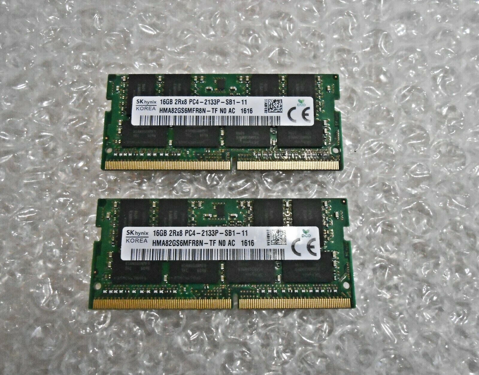 

Оперативная память для ноутбука Samsung SK 16G DDR4 2133 2400 2666 ECC SODIMM 1 шт.
