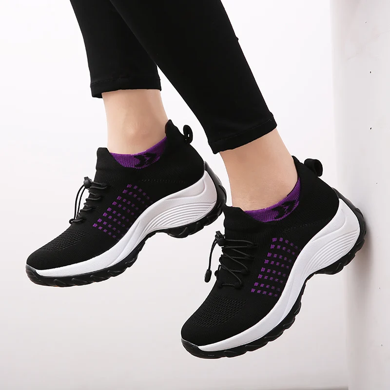 Socks Sneakers Women Walking Shoes 2022 New Fashion  Breathing Comfort Nursing Shoes Casual Thick Bottom Non-slip Sneakers Women