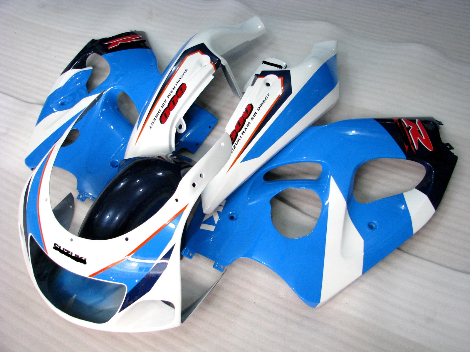 

Для SUZUKI GSXR 750 600 GSXR600 GSXR750 1996 1997 1998 1999 мотоциклетный комплект обтекателей из АБС-пластика компрессионный корпус полный боди
