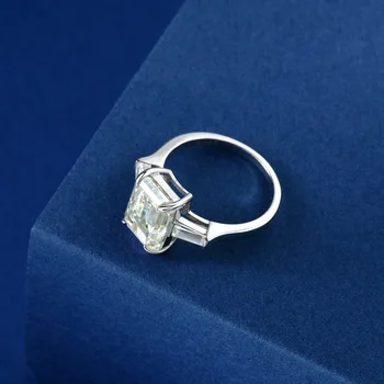 Emerald Gemstone Diamonds Ring - Fine Jewelry 4
