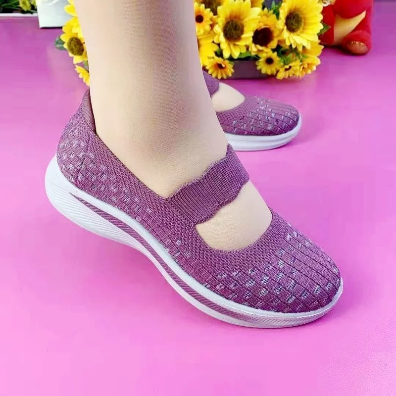 

Middle-aged And Elderly Walking Shoes New Cloth Shoes Ultra-light Bottom One Pedal Comfortable Non-slip Walking Mother Shoes