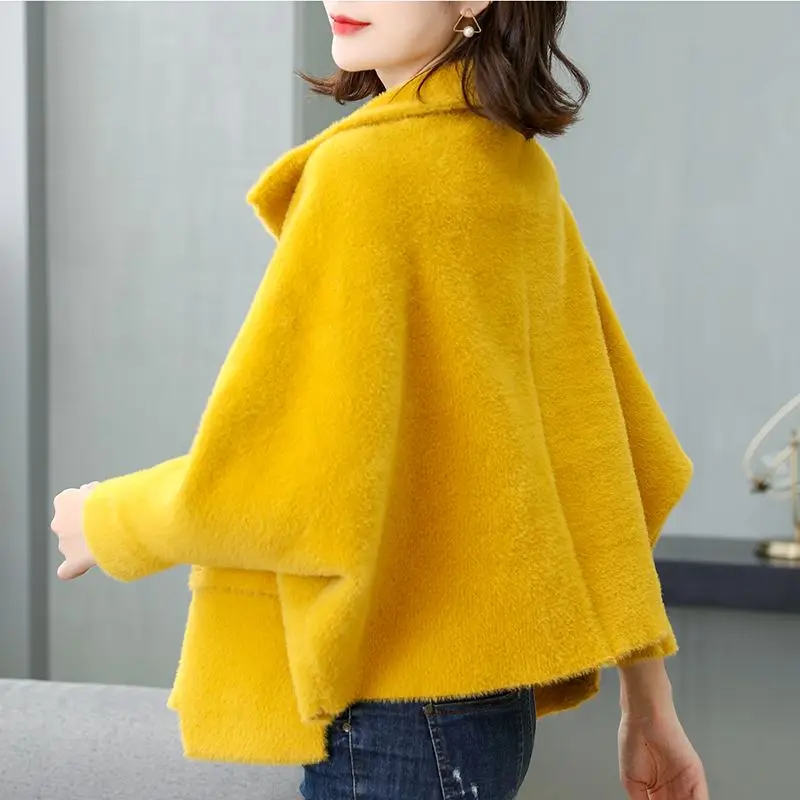 Parkas Women's Outdoors Coats 2022 Winter Faux Fur Imitation Mink Bat Sleeve Splicing Irregular Cardigan Casual Jackets Woman