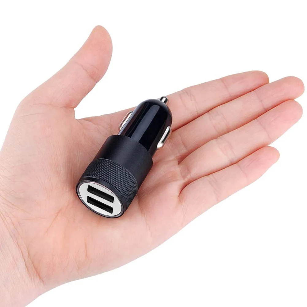 

Автомобильное зарядное устройство с двумя USB-портами, а