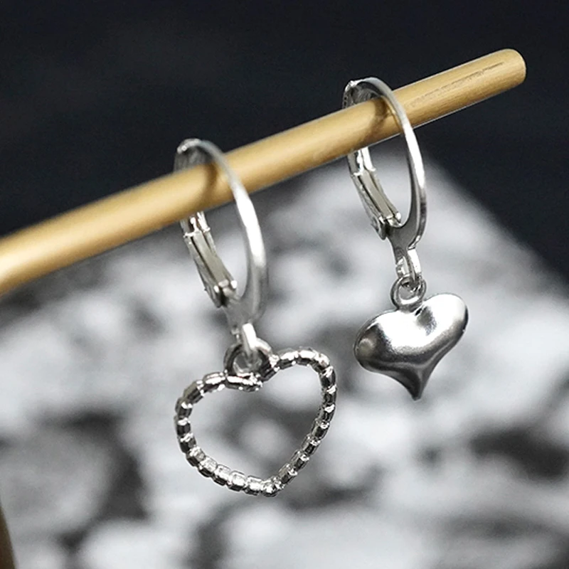 

Корейские милые Асимметричные серебряные серьги-кольца в форме сердца, подвески, серьги-гвоздики, клипсы, серьги, ювелирные изделия для жен...