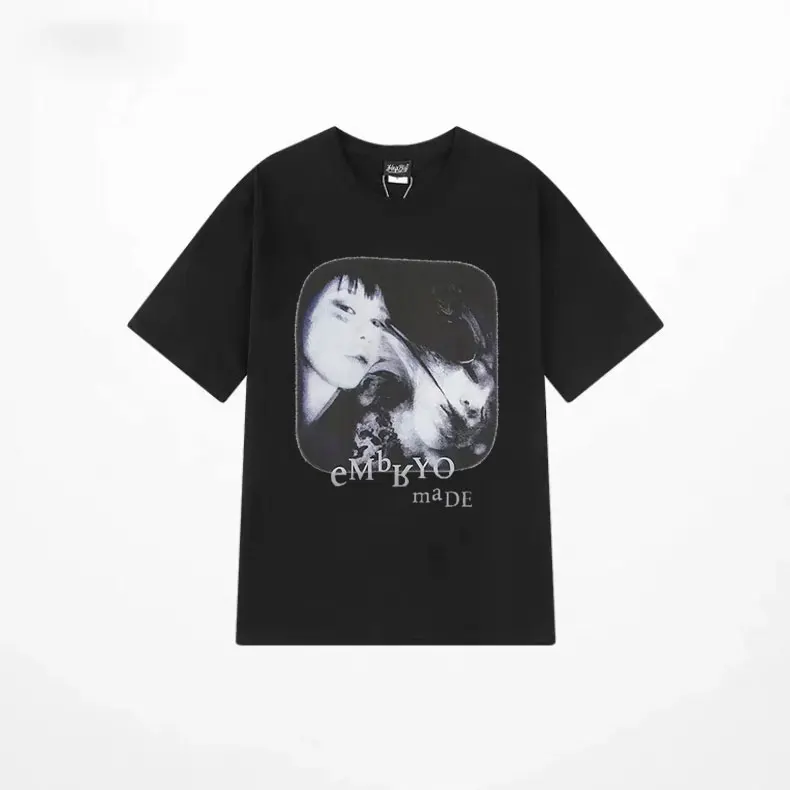 

Hip Hop Illusion Girl Letter Print T Shirt Streetwear Men Women Fashion Cotton Casual Short Sleeve T-shirt Summer Black Tshirt