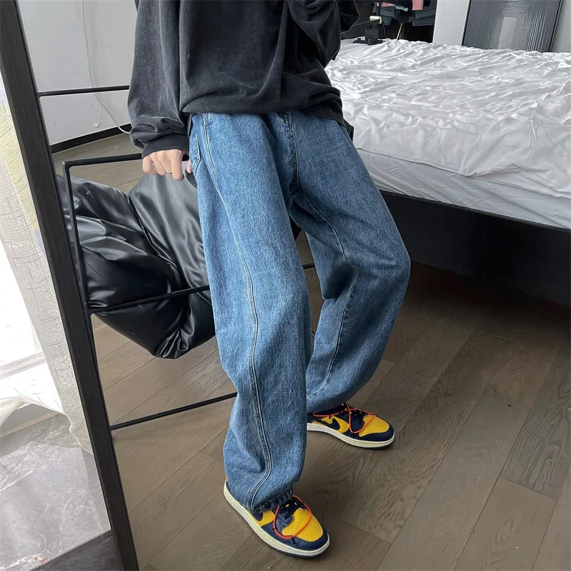 Classic Straight Leg Jeans Men Korean Fashion Trends Vintage Streetwear Bottoms Teen Baggy Distressed Denim Pants Casual Clothes