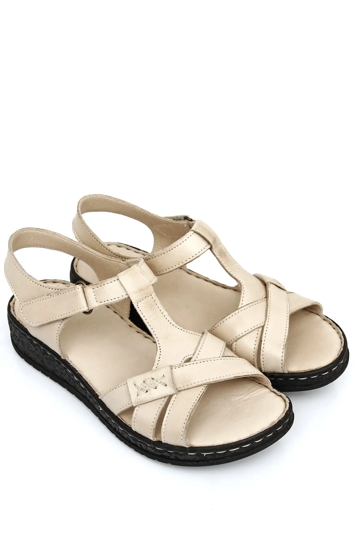 

Beige genuine leather padding sole sandals 45711