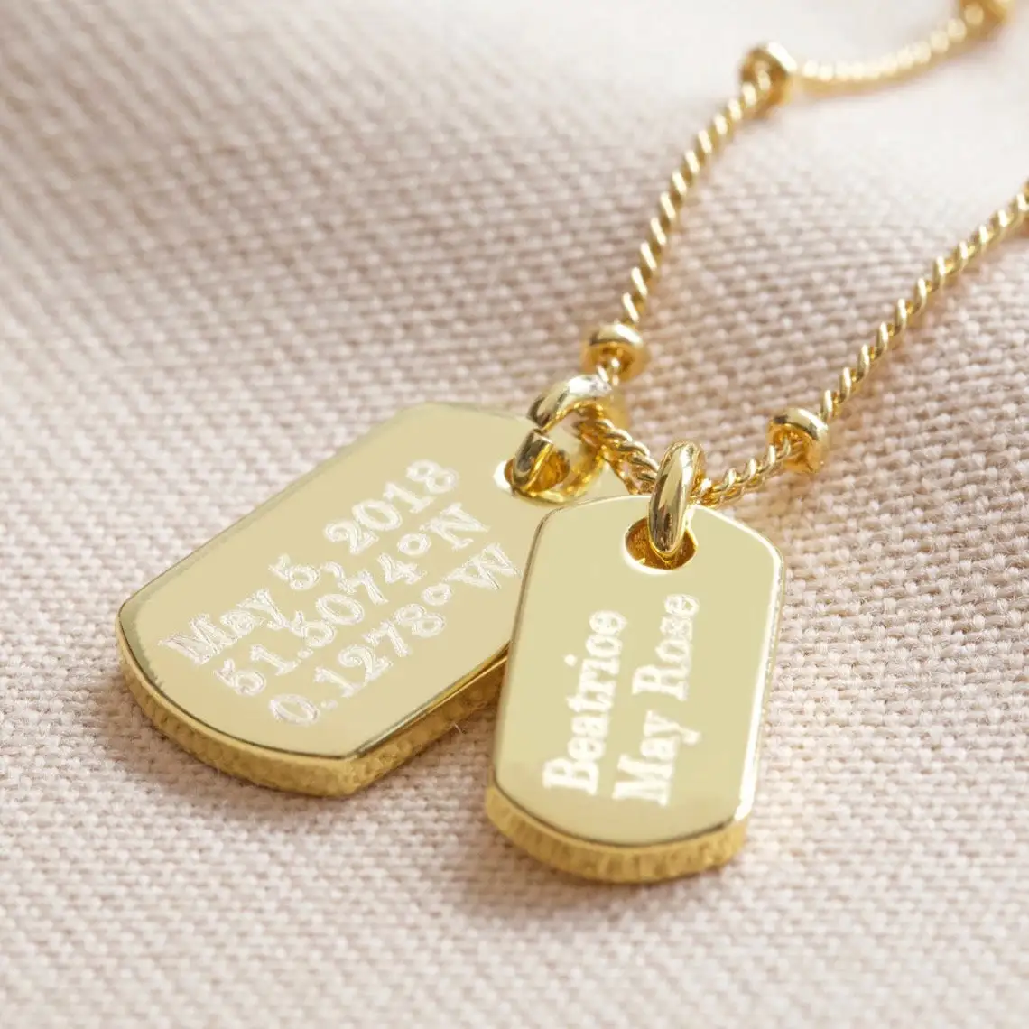 

Personalized Small Dog Tag Name Necklace Women Girl Jewelry Engraved Nameplate Text Tag Choker Necklace Anniversay Gifts