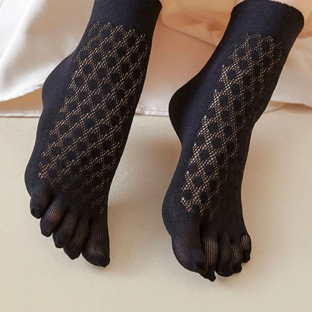 

Elastic Simple Solid Color Ice Silk Mesh Velvet Breathable Thin Socks Five Finger Socks Women Hosiery