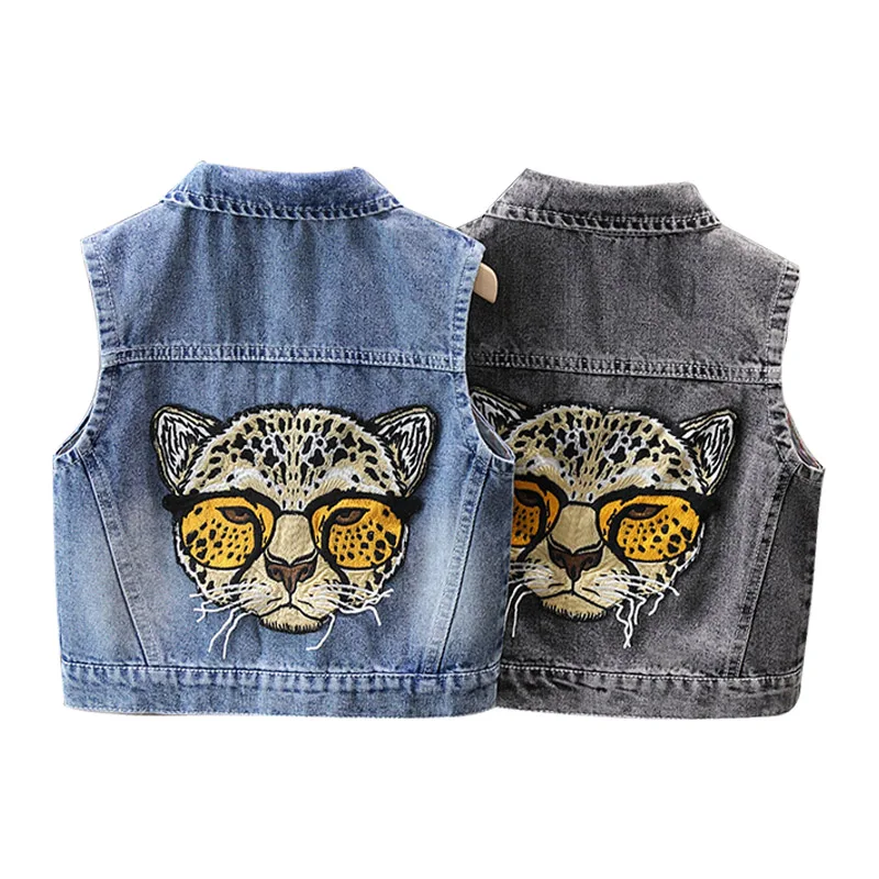 

Джинсовая майка для мальчиков, жилет без рукавов, с мультяшным принтом, с вышивкой, пальто с воротником и отложным воротником, с леопардовым ...