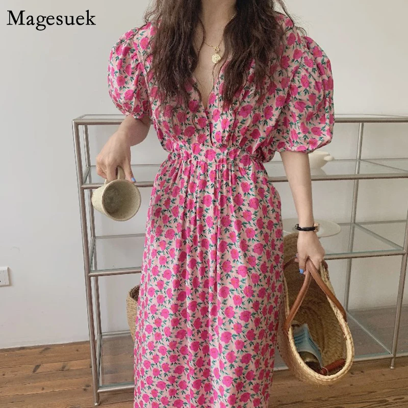 

Женское свободное платье-миди с V-образным вырезом и цветочным принтом