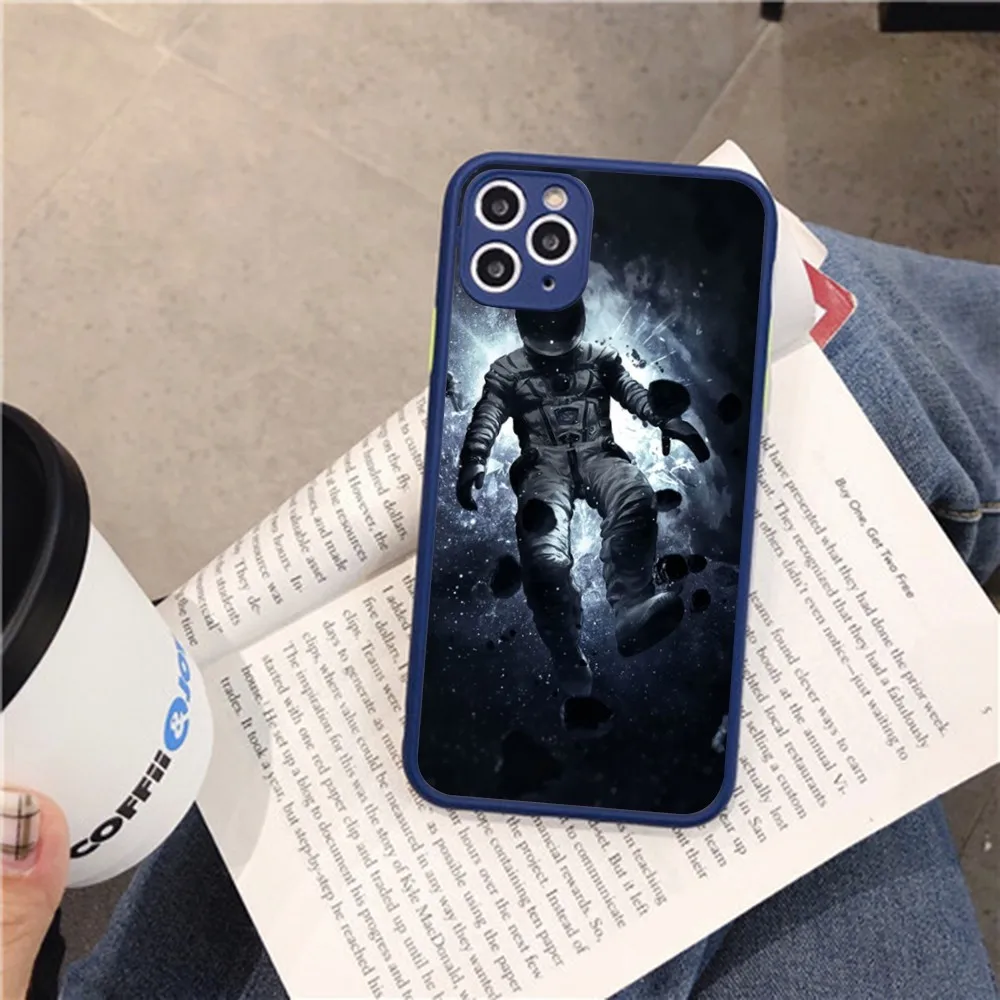 Alkohole i astronauta Etui na telefon iPhone 14 11 12 13 Mini Pro Max 8 7 Plus X XR XS MAX Półprzezroczysty matowy pokrowiec