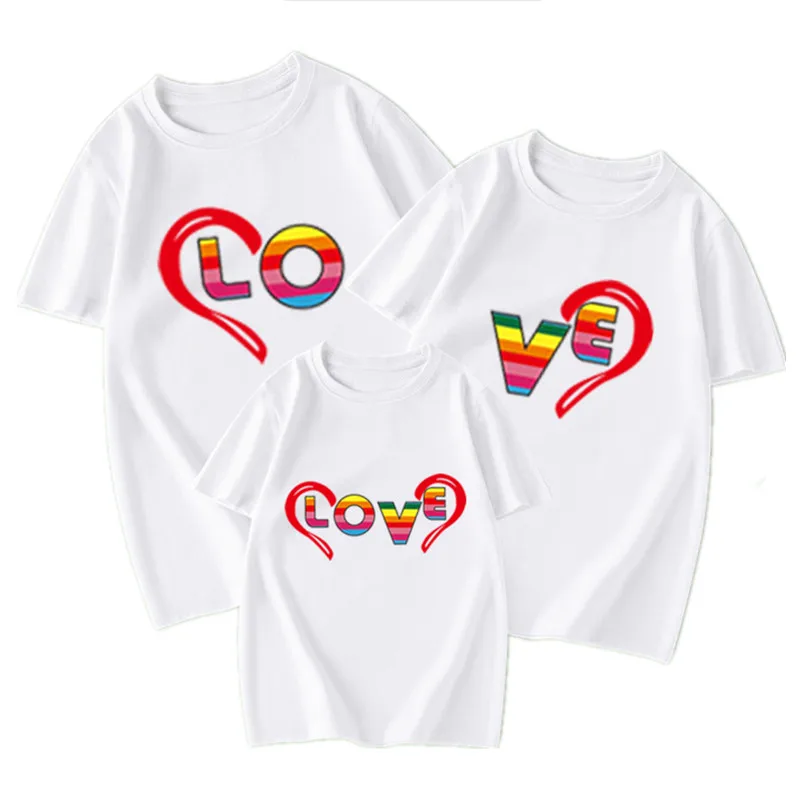 

Family Matching Outfits Cotton T-shirt Kids Mother Daughter Clothes Heart Printed Tops Parent-child Outfits Summer Tees