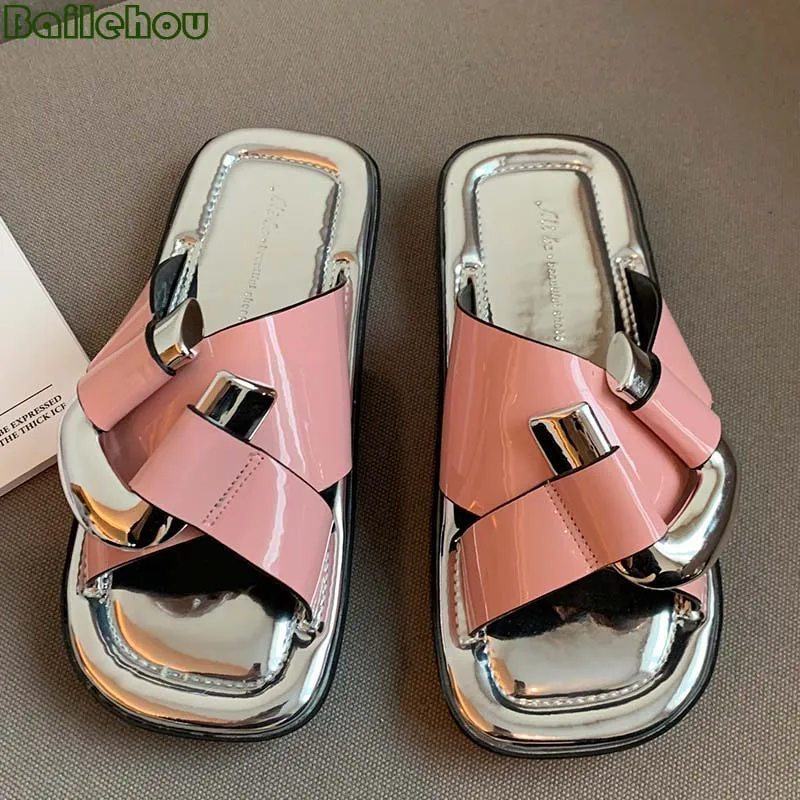 

Ladies Slippers Fashion Metal Decoration Women Flip Flops Summer 2022 Rubber Slides Female Platform Shoes Casual Outside Flats