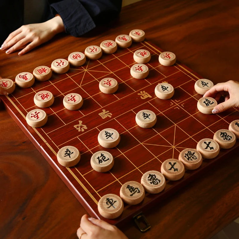 

Portable Professional Luxury Chinese Chess Thematic Wooden Folding Magnetic Chess Unique Entertainment Damas Tabule Party Games