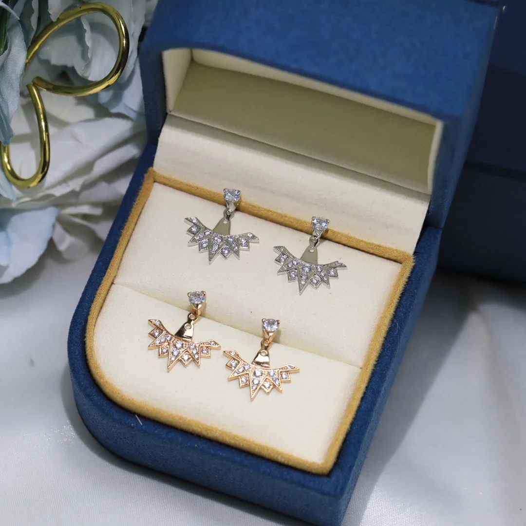 

Новые серьги в виде звезд IN2023 из стерлингового серебра, инкрустированные красивыми и щедрыми шпильками для вечеринок