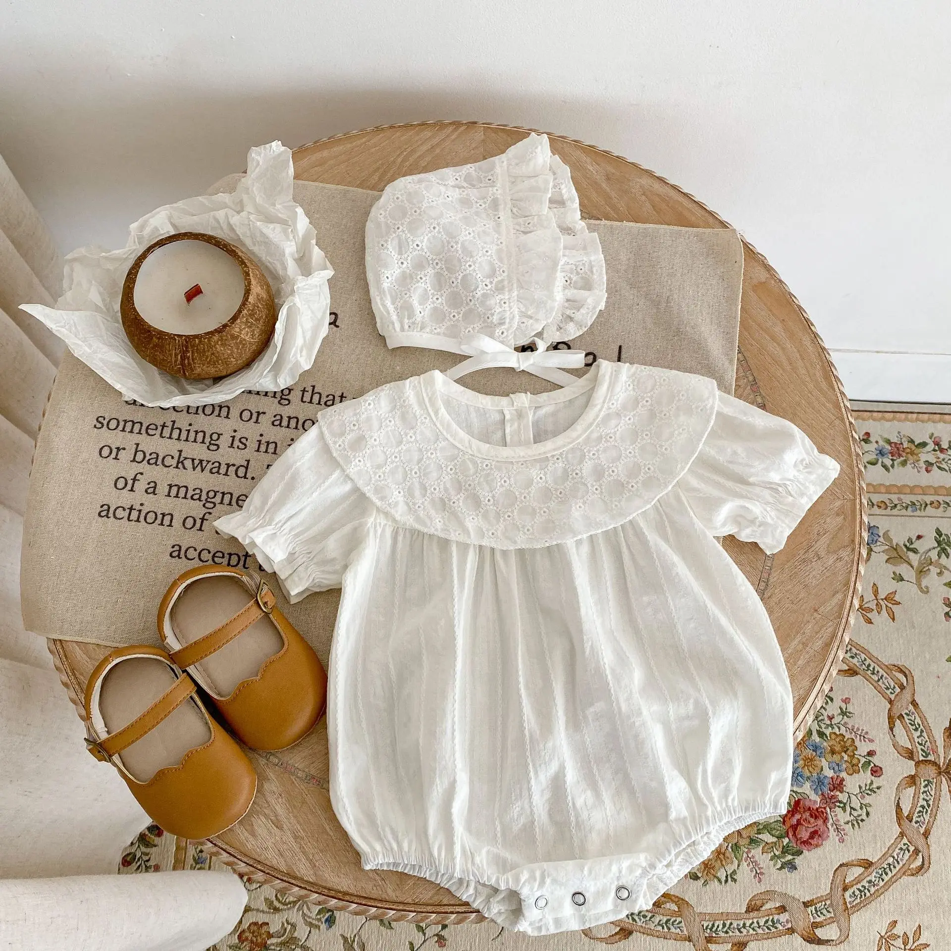 

Белый кружевной Детский комбинезон