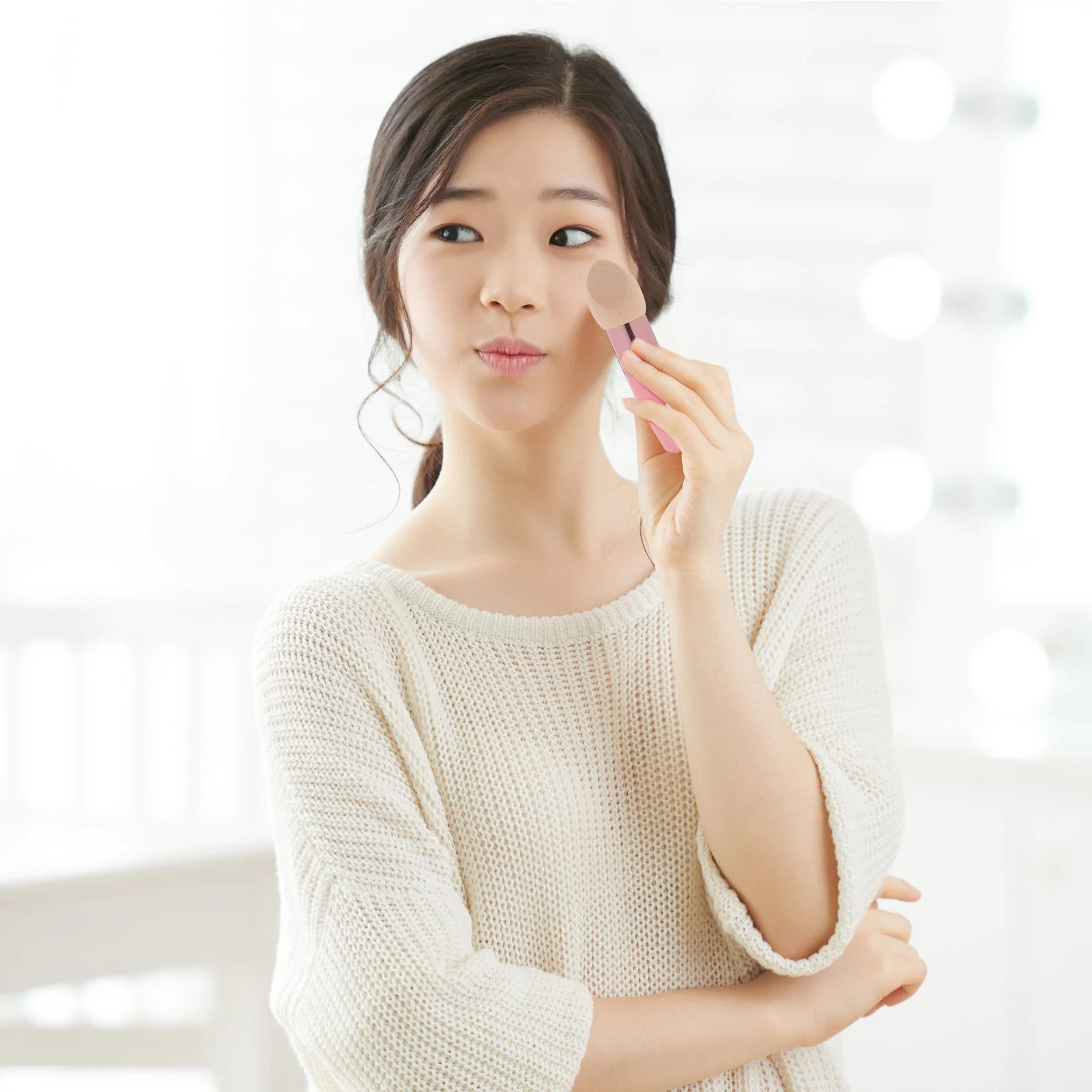 

3 Pcs Makeup Sponge Stick Mixture Blender Makeup Brushes Bullet Foundation Egg Puff Makeup Sponge Brush Blush Brush