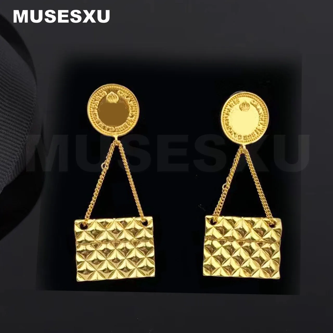 

Модные ювелирные изделия и аксессуары, рельефные серьги в виде золотистой решетки с бриллиантами и буквами для женщин, подарок на вечеринку...