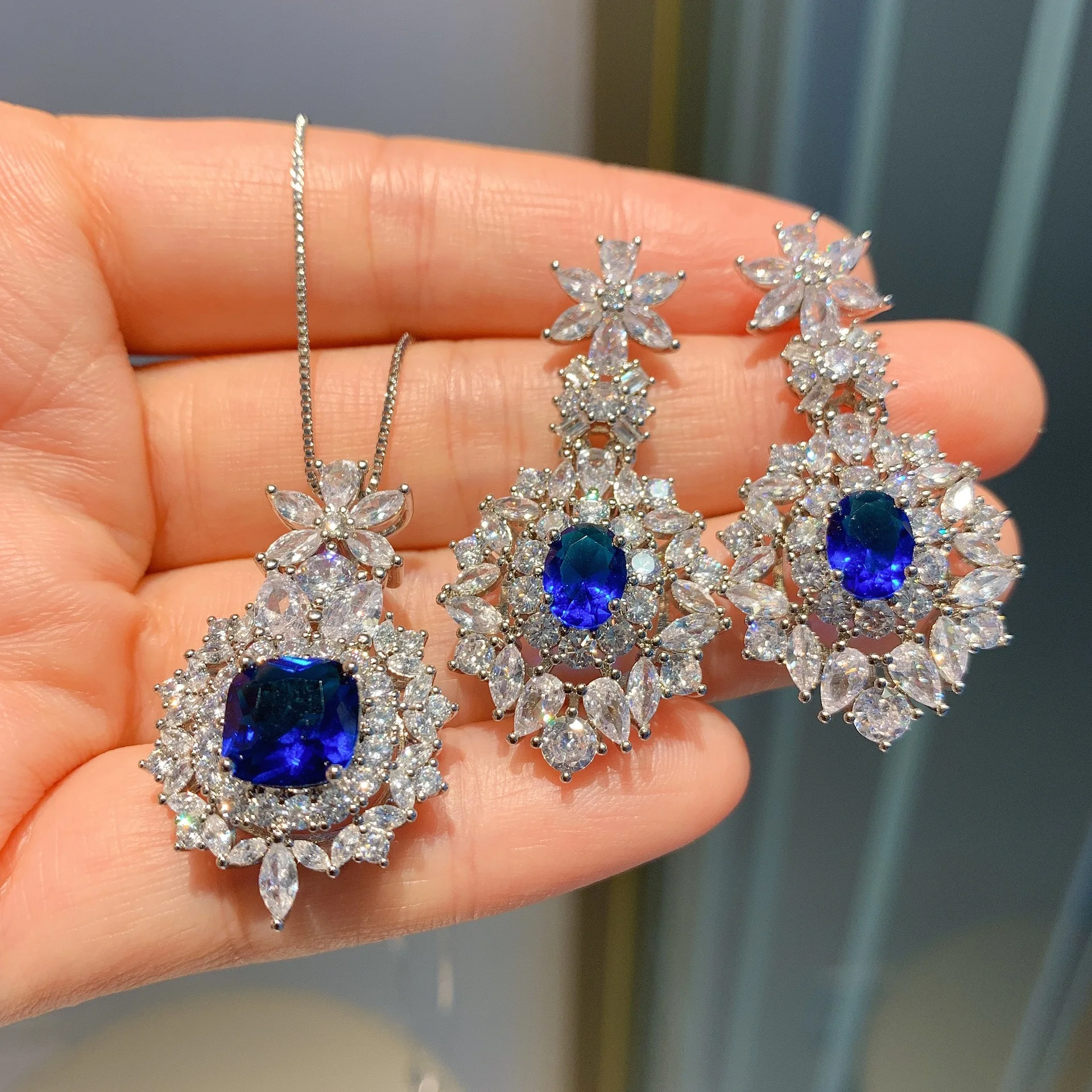 

Retro Tanzanite Sapphire Luxury Necklace Long Hanging Earrings Pendant 925 Sterling Silver Jewelry Set Water Droplets Flower