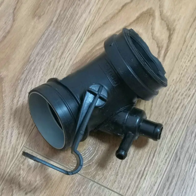 

Apply to Aud-i A6 C5 Passat B5 PASSAT 1.8 Intake pipe Vent pipe Air guide device Throttle exhaust pipe 058 133 356 D