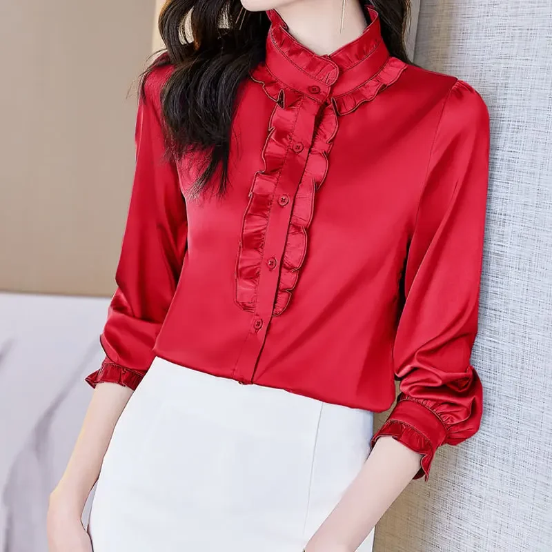 Женская однотонная блузка с воротником-стойкой и оборками осенняя стильная