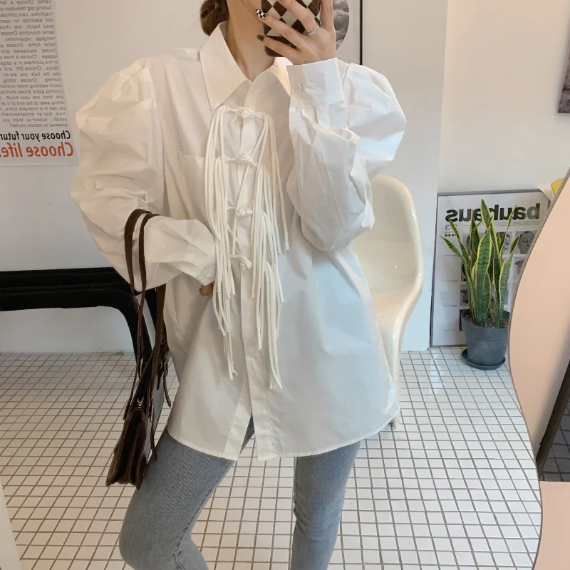 

Женская блузка с пуговицами DUOFAN, повседневная однотонная Свободная рубашка с бахромой и пуговицами в Корейском стиле, 2019