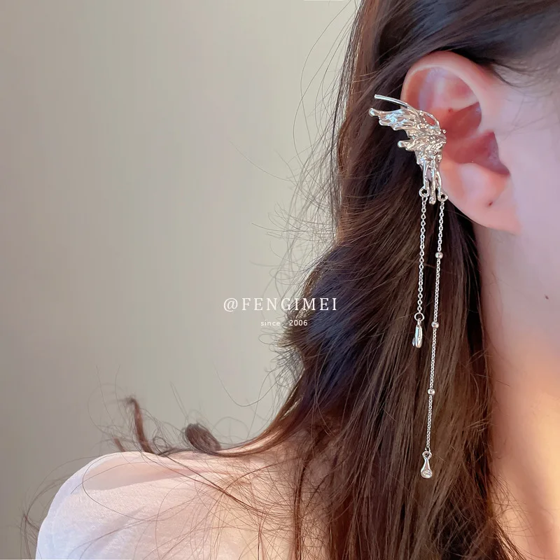 

Pleated Butterfly Inlaid Diamond Water Drop Tassel Ear Clip Cold Wind Fashion Temperament Earrings Earrings Earrings Women