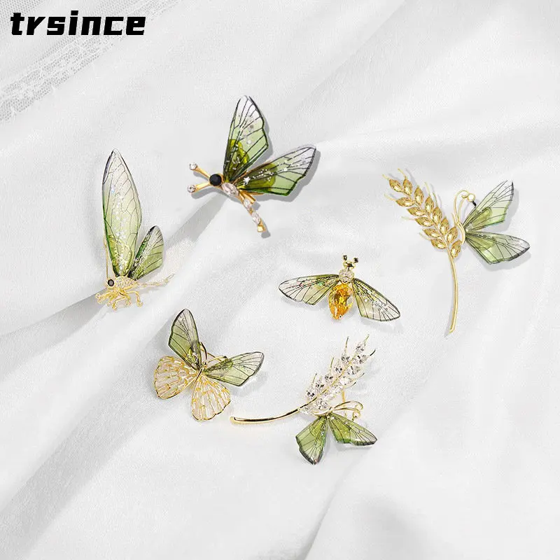 

Niche Wheat Ear Butterfly Brooch Exquisite High-end Design Sense Brooches Cute Dragonfly Bee Women Luxury Pins Clothing Corsage