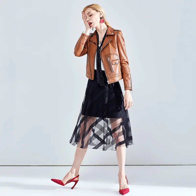 Genuine Leather Jacket Women's Autumn and Winter New Short Fashion Sheepskin Locomotive Small Leather Jacket Lapel Women's Coat