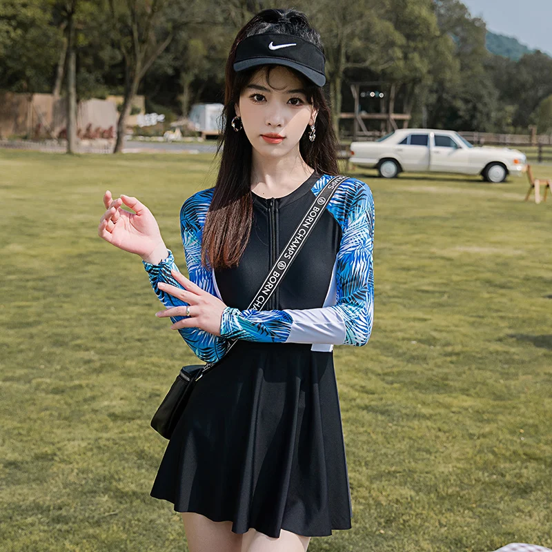 

Women One Piece Sports Swimsuit Long Sleeves Print Surf Suit Padded Sexy Bodysuit Beach Wear 2022 Mujer Femmale Bathing Suit