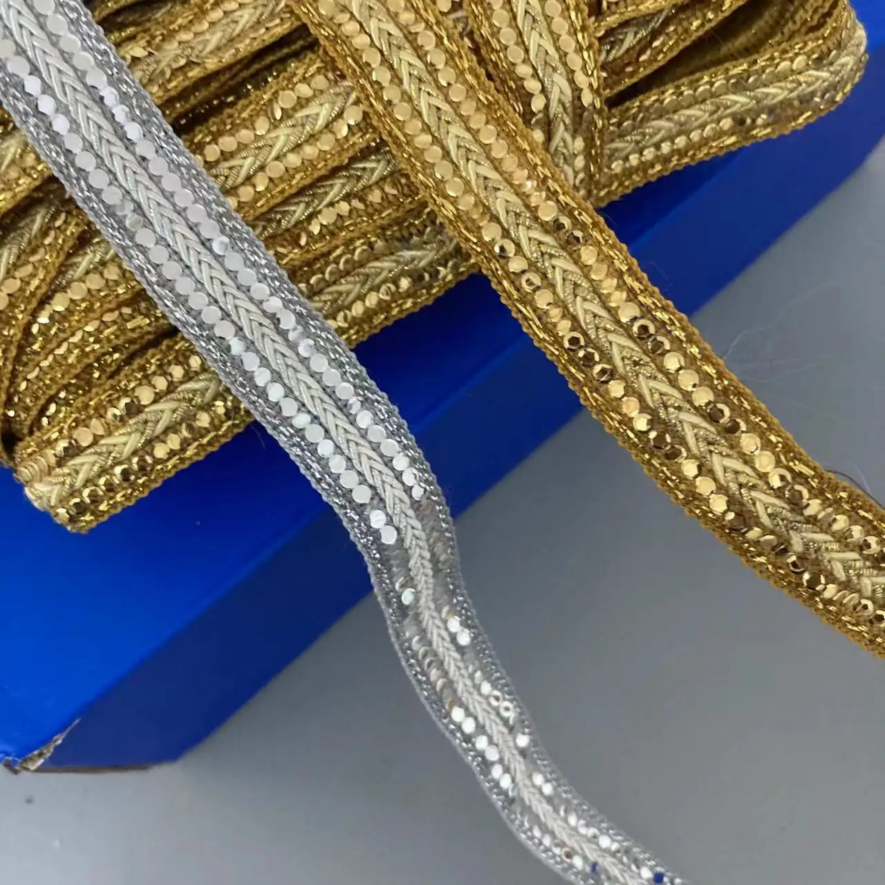 Кружевная тесьма 2 ярда 1 7 см