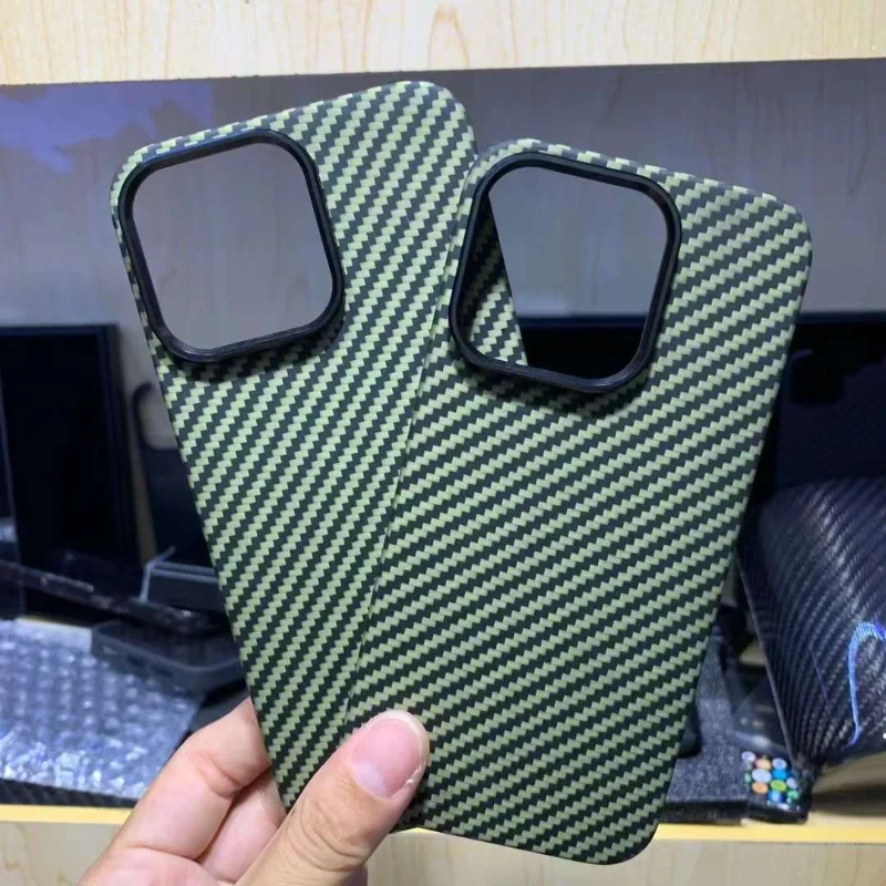 

Ультратонкий металлический чехол из углеродного волокна для IPhone 14 PRO 14 PRO MAX