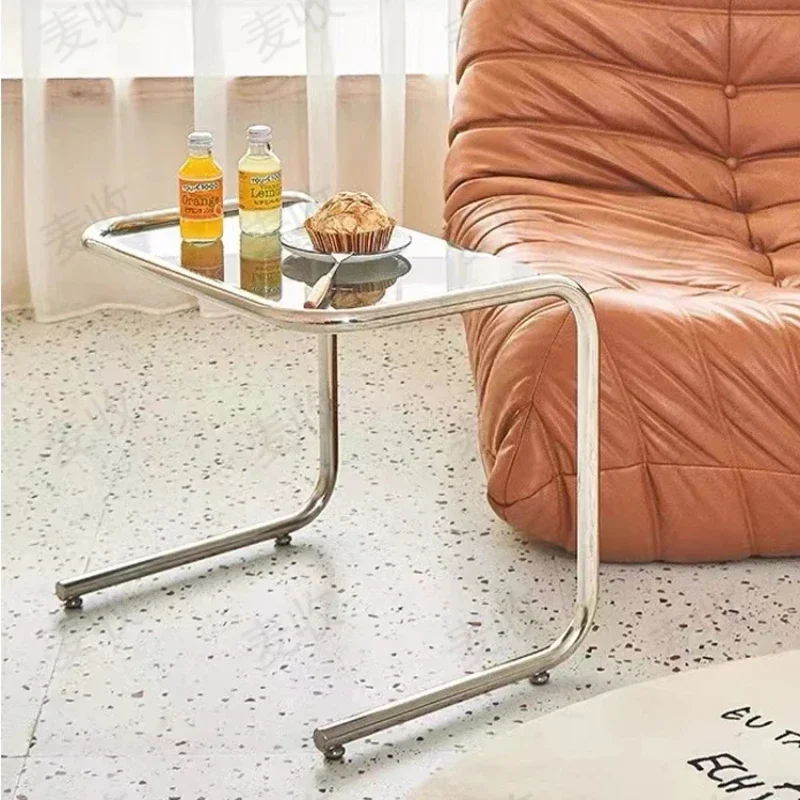 Приставной столик из хрустального стекла с рамой нержавеющей стали. Современный