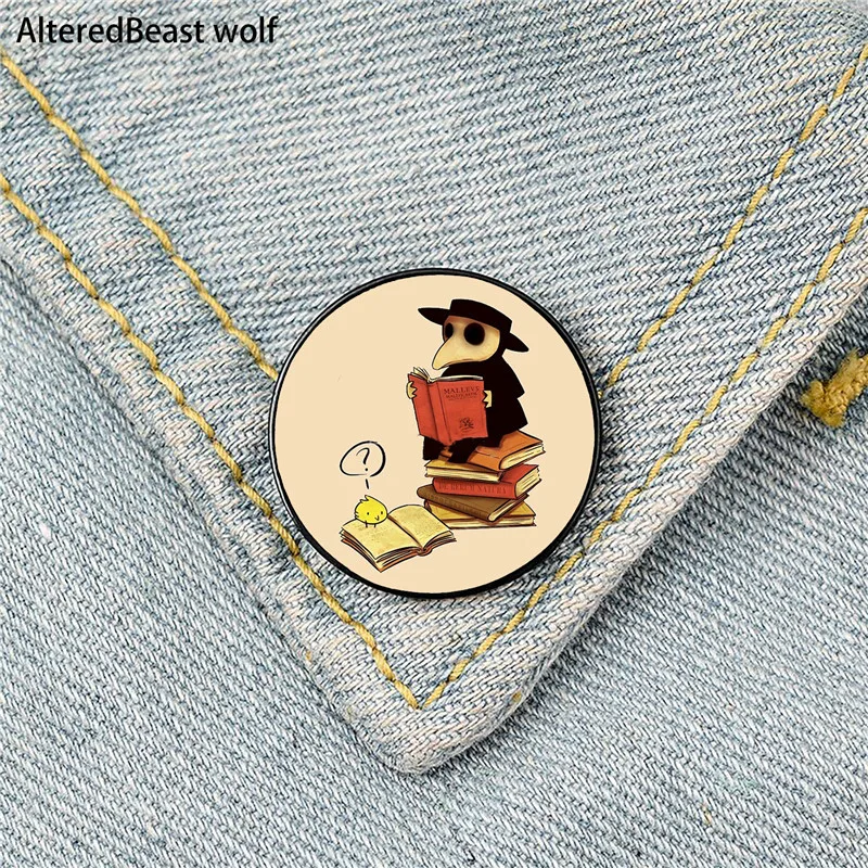 

Plague Doctor Printed Pin Custom Funny Brooches Shirt Lapel Bag Cute Badge Cartoon Cute Jewelry Gift for Lover Girl Friends